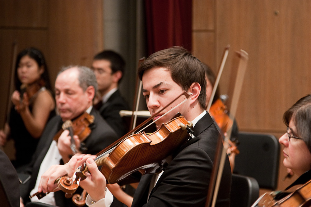 HSO violin Andrew Wisneski
