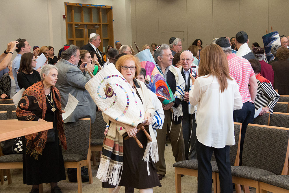 Prezes with Torahs
