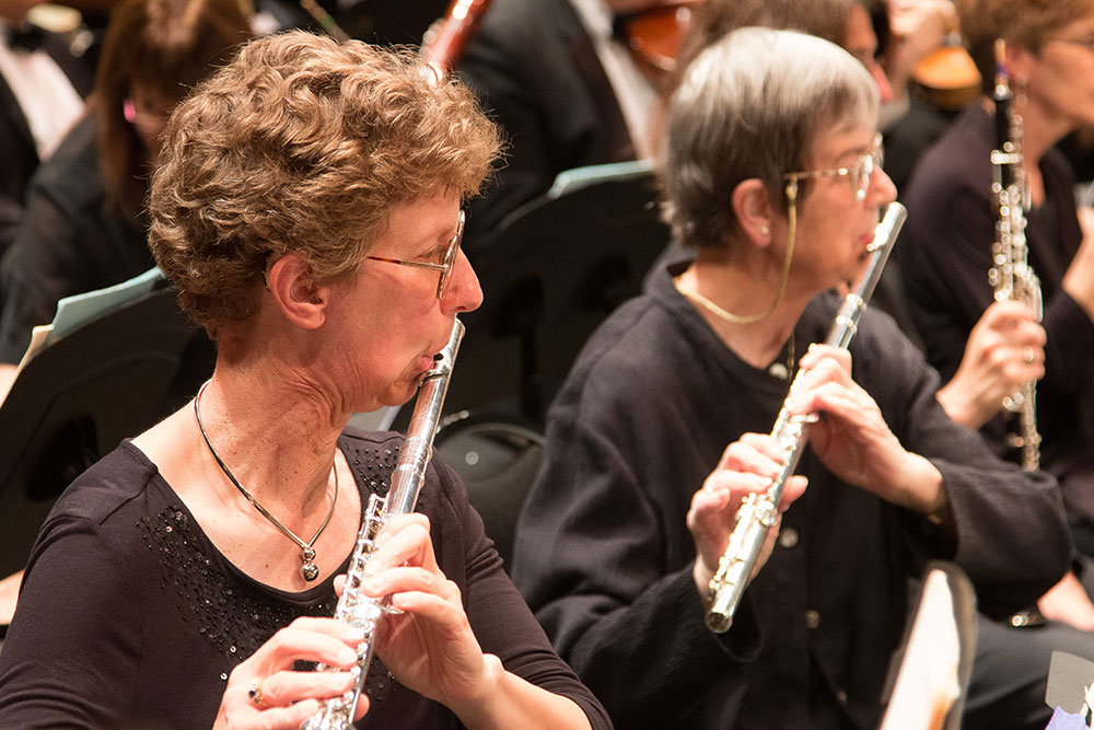 Midge Carlton, flute