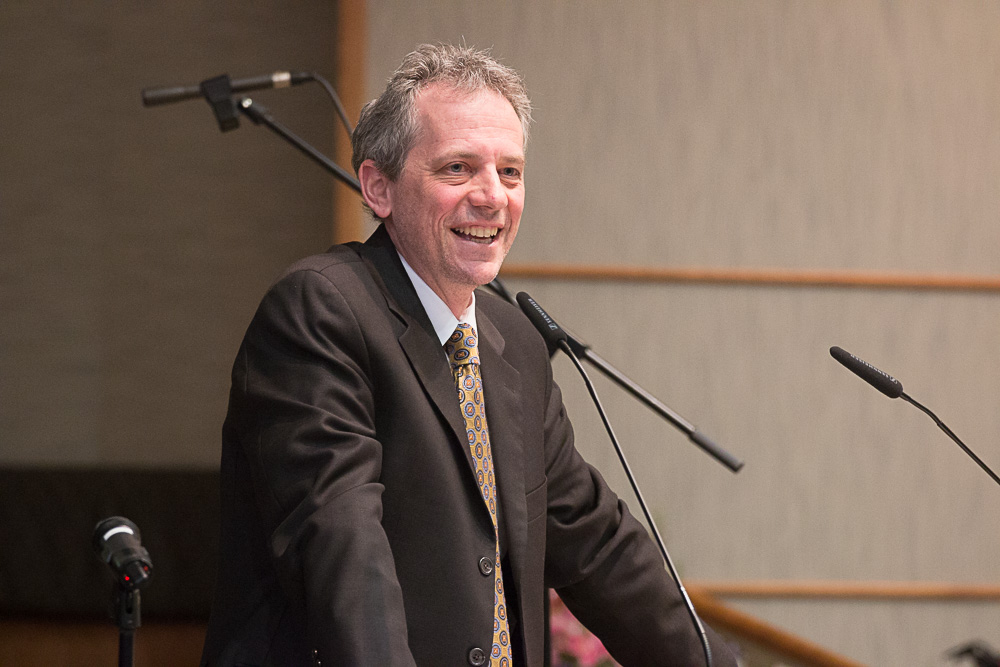 Jerry Sorkin on bimah